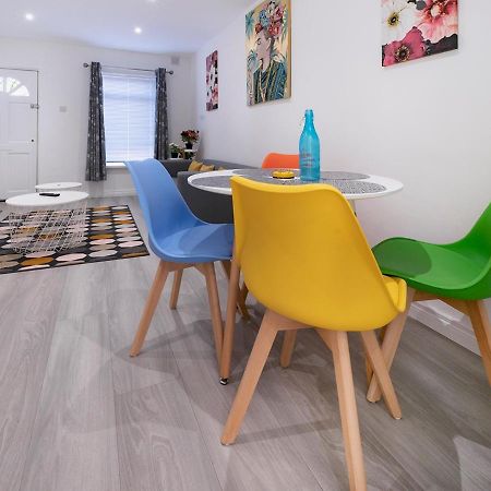 Pass The Keys - Bright & Airy 2Br 2Bath Apt In Perfect Location Belfast Dış mekan fotoğraf
