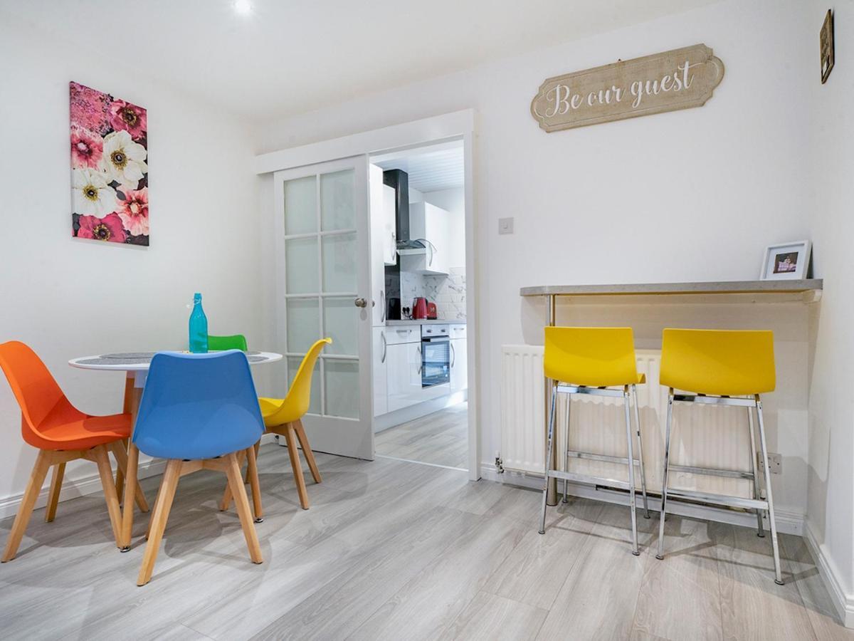 Pass The Keys - Bright & Airy 2Br 2Bath Apt In Perfect Location Belfast Dış mekan fotoğraf